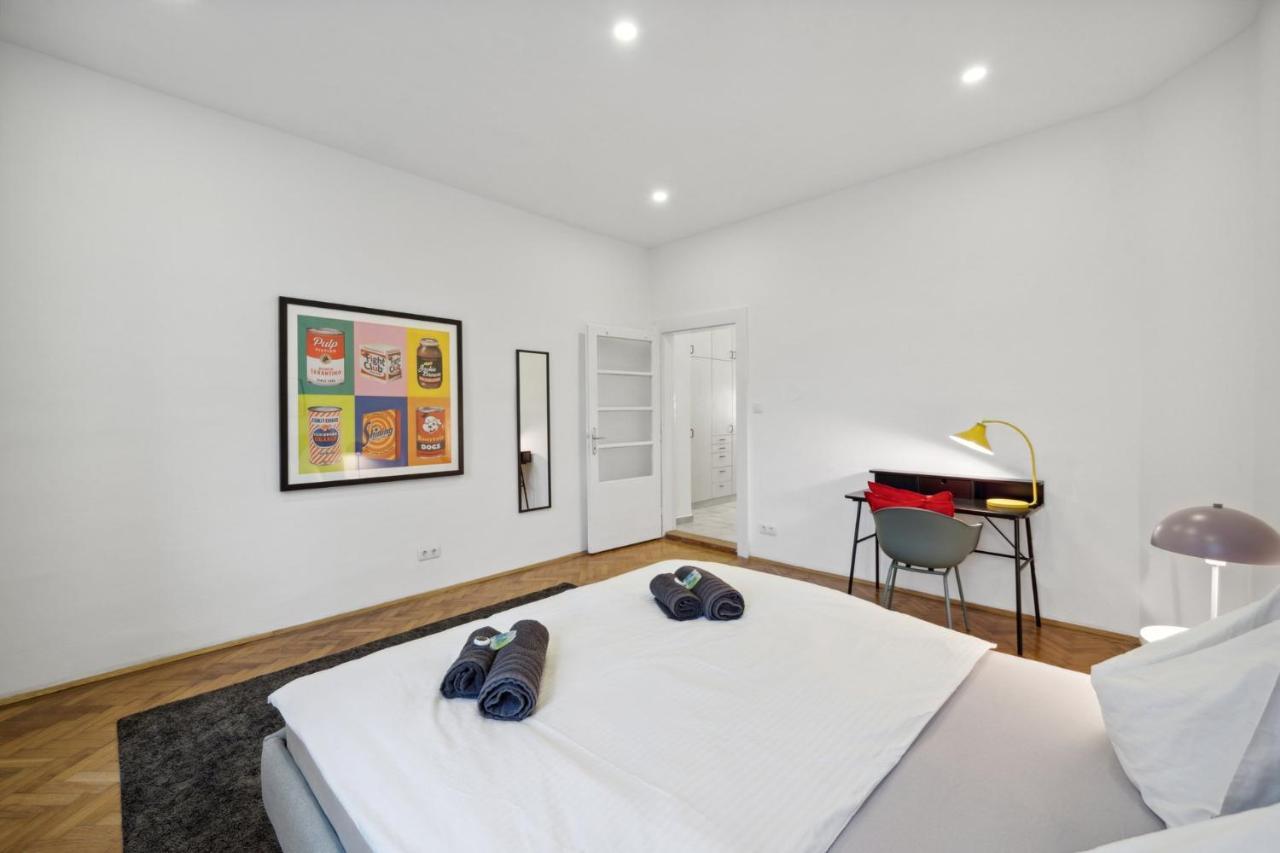 Big Spacious Central Apartment In Vídeň Exteriér fotografie