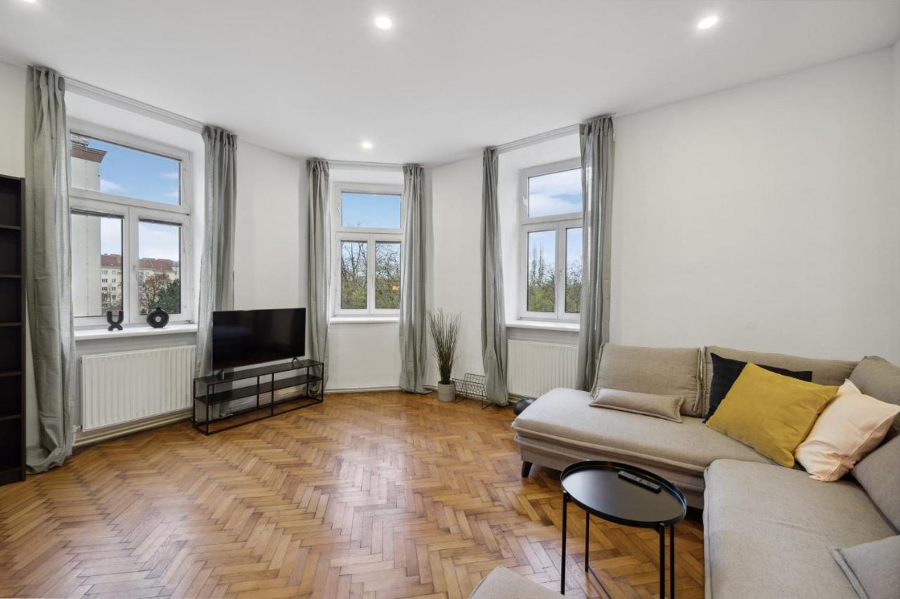 Big Spacious Central Apartment In Vídeň Exteriér fotografie